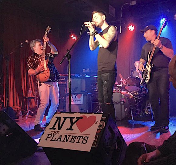More Huzzahs for Roosevelt Island Rock Star Binky Phillips The Planets rock the hell out of Arlene's Grocery, their regular Monday night gig.